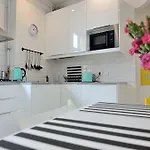 Funkcjonalny Apartament Victus Z 2 Sypialniami By Noclegi Renters * سوبوت